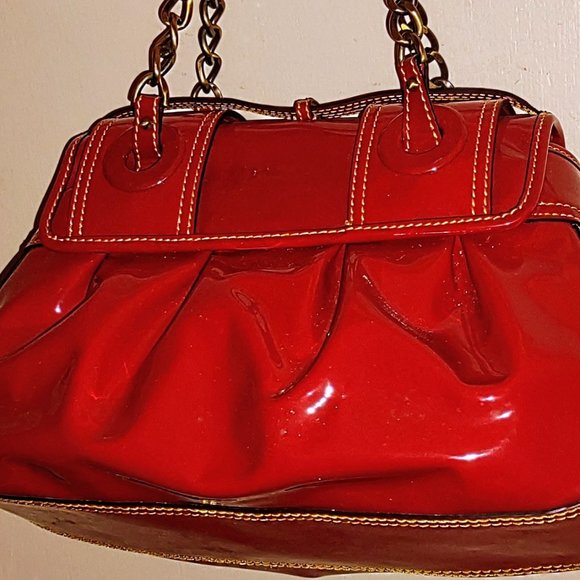 Fendi Tulipano Patent Leather B (Buckle) Rare Vintage Handbag - Picture 9 of 16